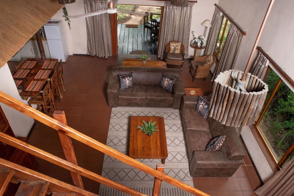 lulu-safaris-living-room-area-img1